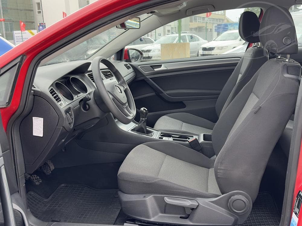 2013 Volkswagen GOLF - 9