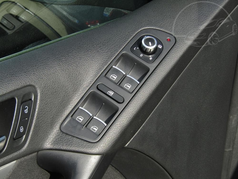 2013 Volkswagen TIGUAN - 21