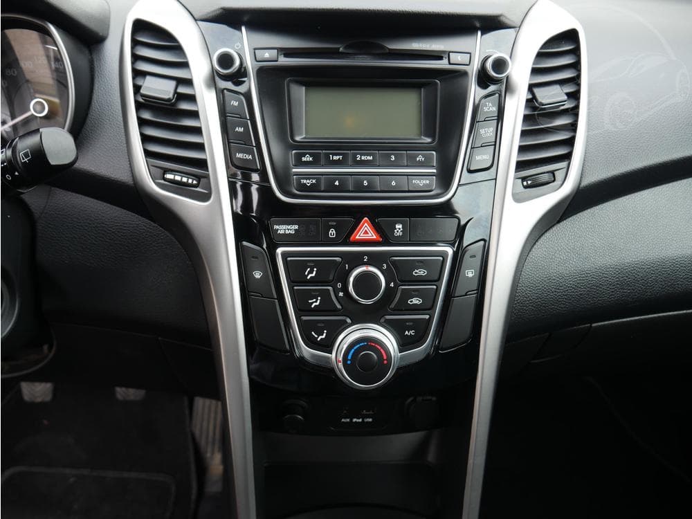 2012 Hyundai i30 - 11