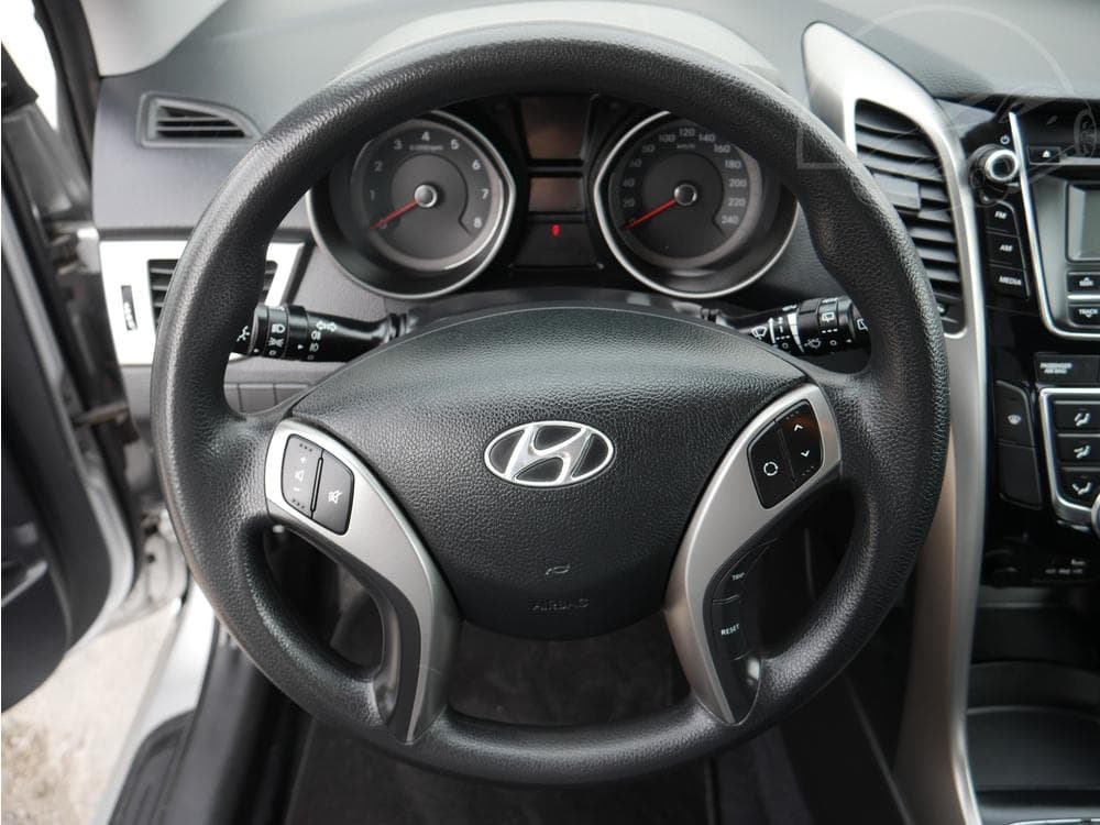 2012 Hyundai i30 - 14