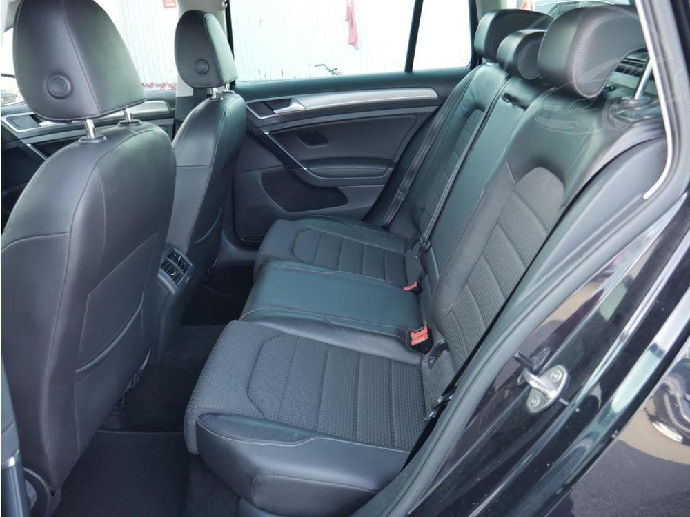 2014 Volkswagen GOLF - 28