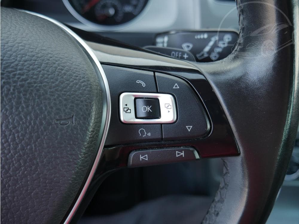 2014 Volkswagen GOLF - 37