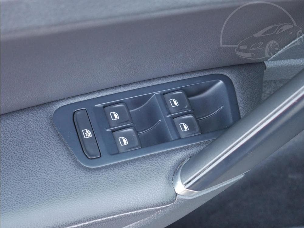 2014 Volkswagen GOLF - 58