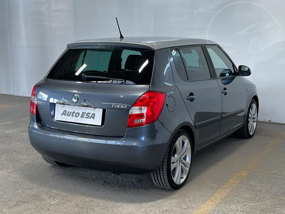 2011 Škoda FABIA - 13
