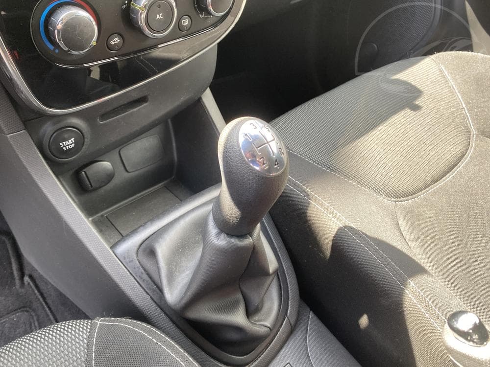 2013 Renault CLIO - 43