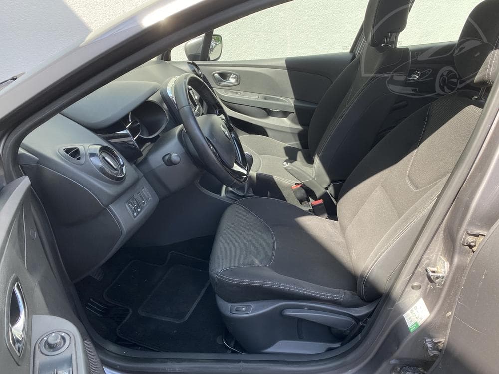 2013 Renault CLIO - 25