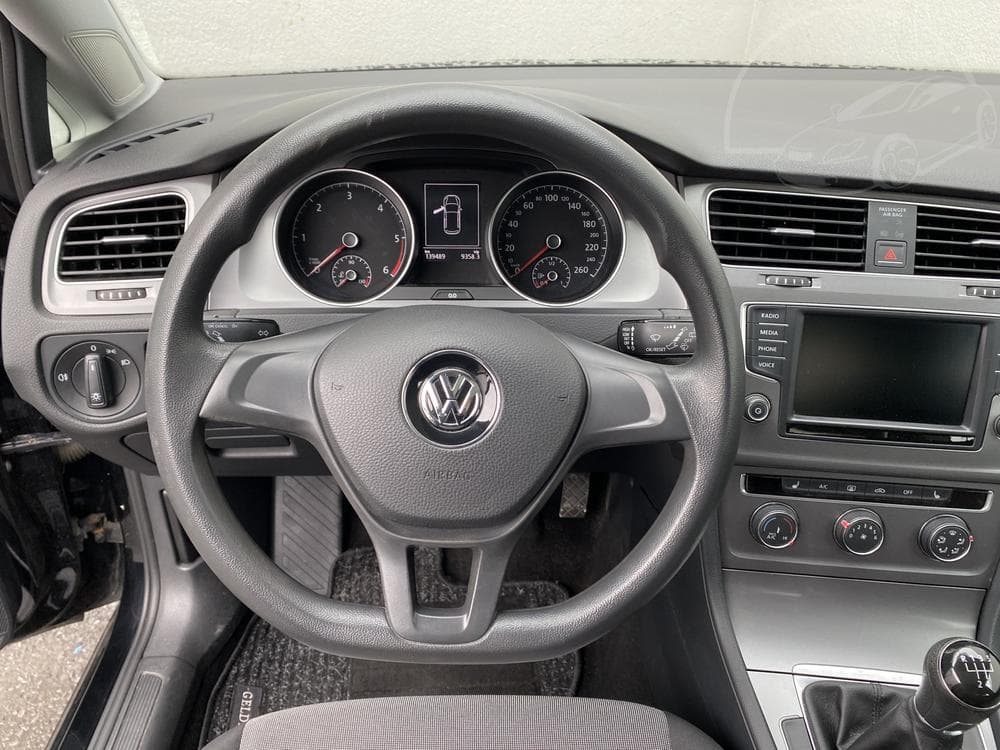 2015 Volkswagen GOLF - 11
