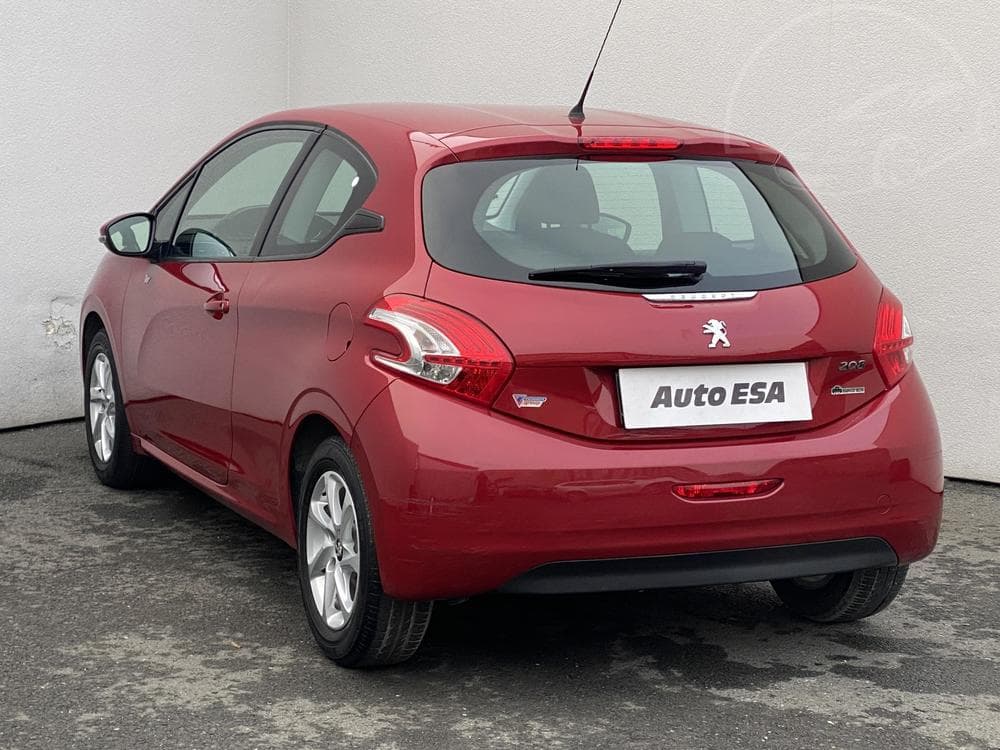 2013 Peugeot 208 - 6