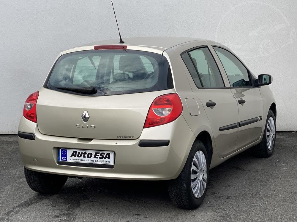 2006 Renault Clio - 7