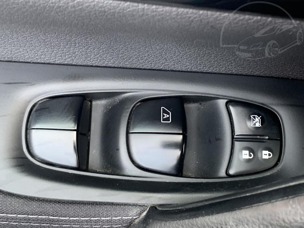 2015 Nissan Qashqai - 19