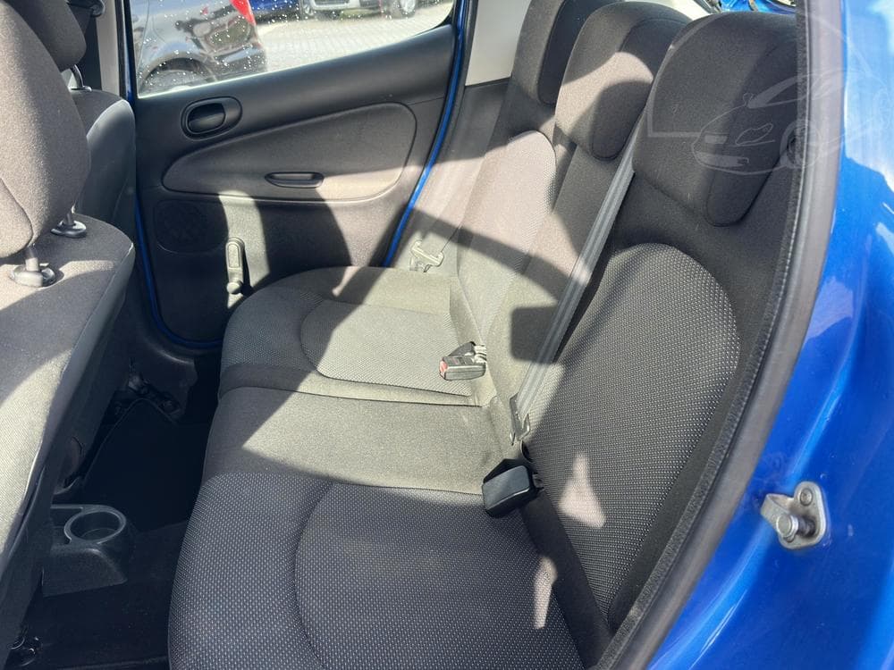2010 Peugeot 206 - 28