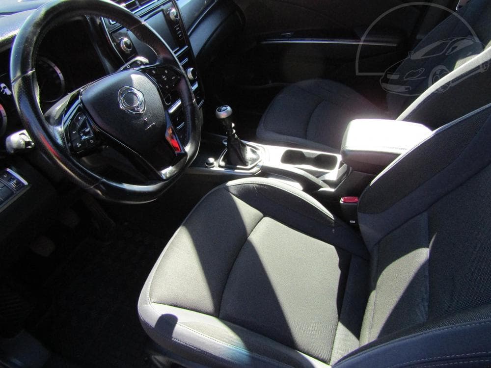 2020 SsangYong Tivoli - 9