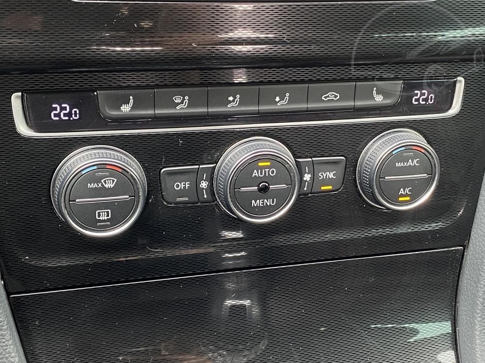 2015 Volkswagen GOLF - 53