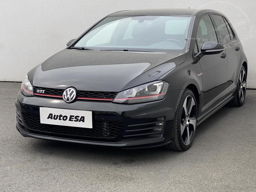 2015 Volkswagen GOLF - 9