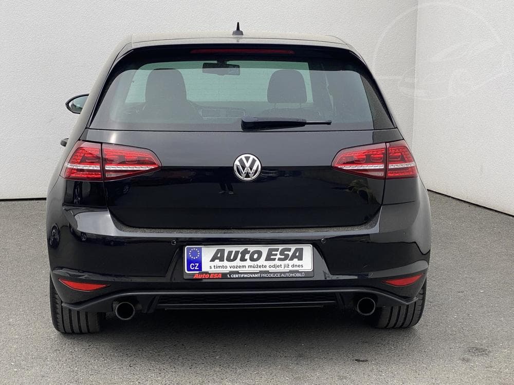 2015 Volkswagen GOLF - 17