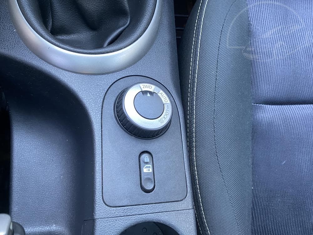 2012 Nissan QASHQAI - 33
