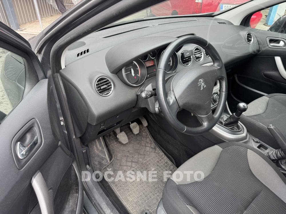 2013 Peugeot 308 - 3