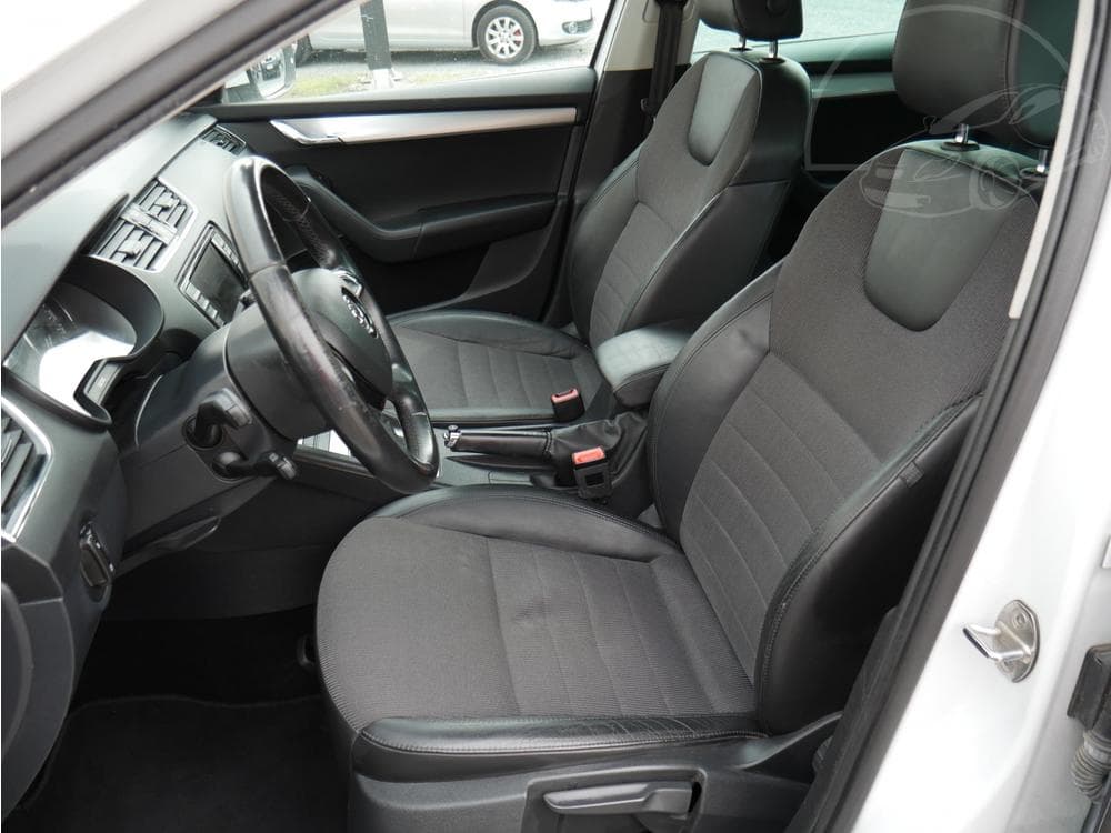 2014 Škoda OCTAVIA - 17