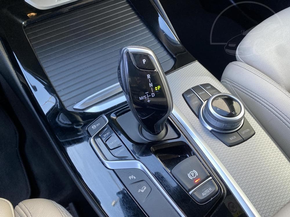 2018 BMW X3 - 33