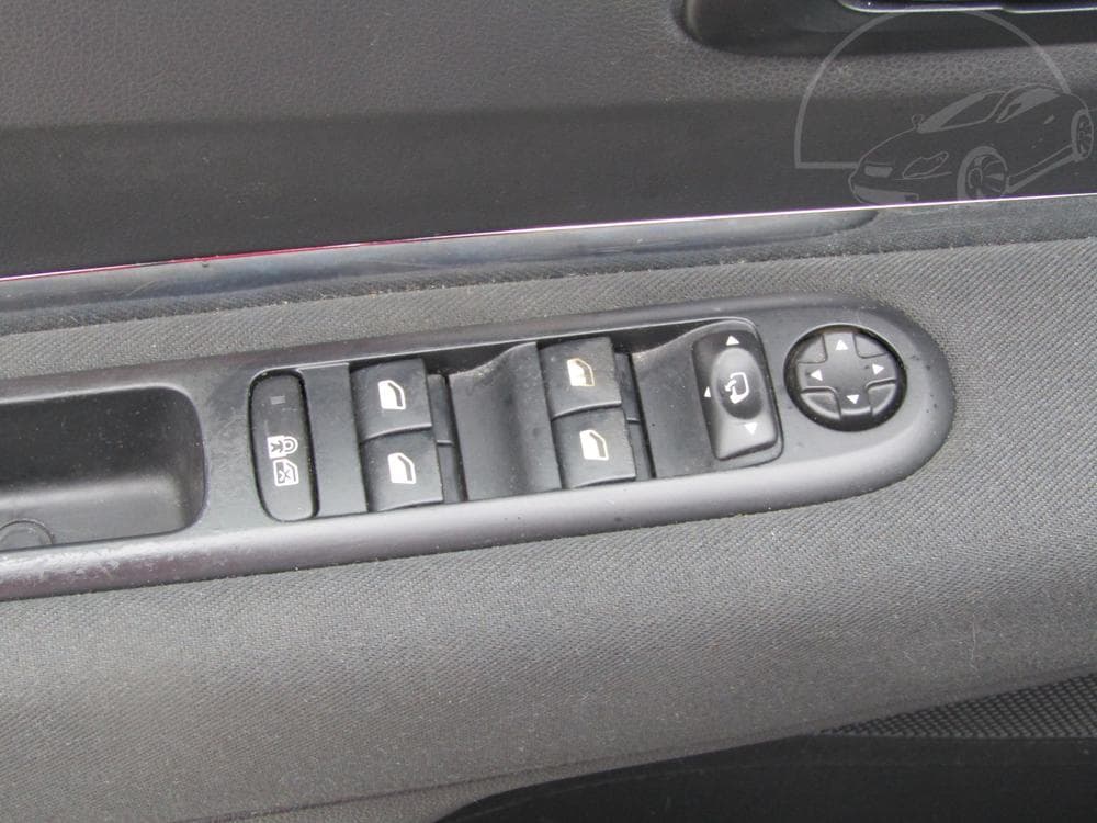 2015 Peugeot 5008 - 11
