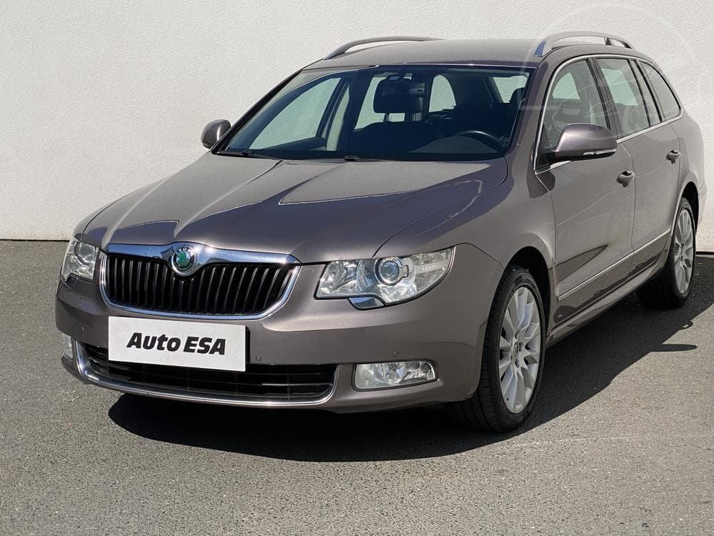 2011 Škoda SUPERB - 3