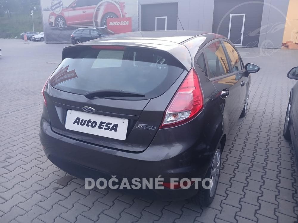 2015 Ford FIESTA - 2