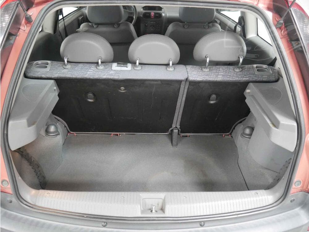 2002 Opel CORSA - 7
