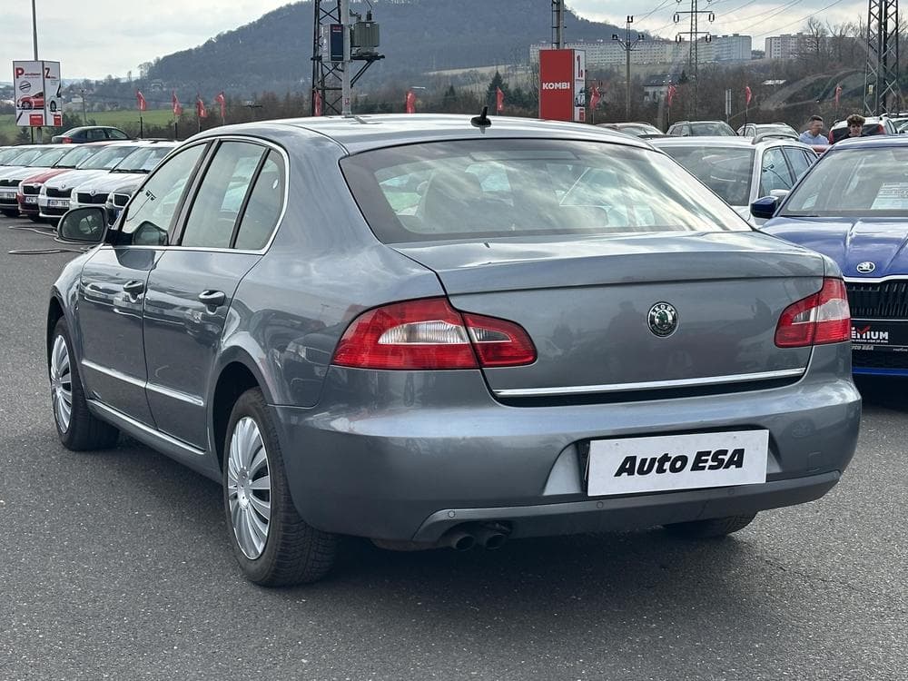 2010 Škoda SUPERB - 4