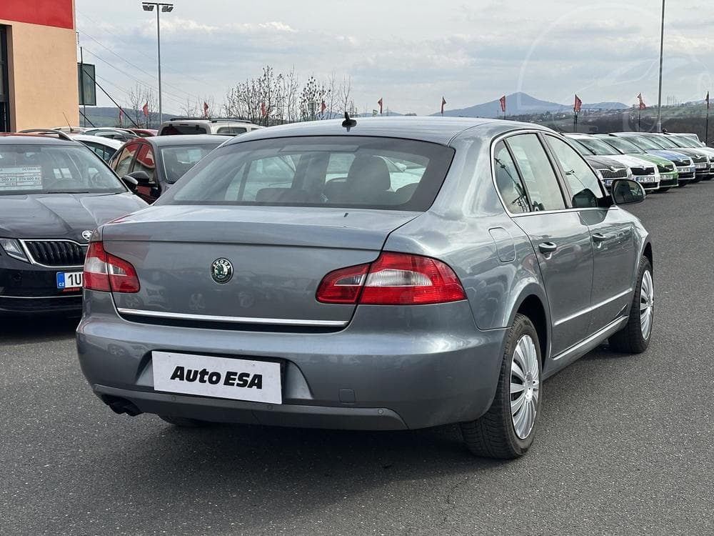 2010 Škoda SUPERB - 6
