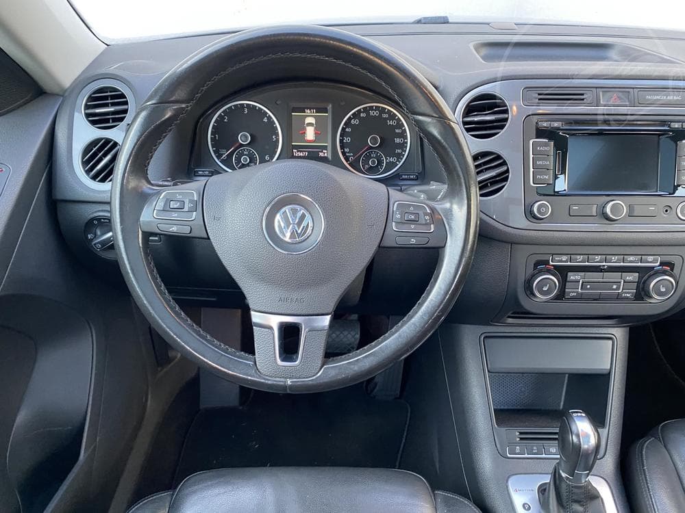 2014 Volkswagen Tiguan - 11