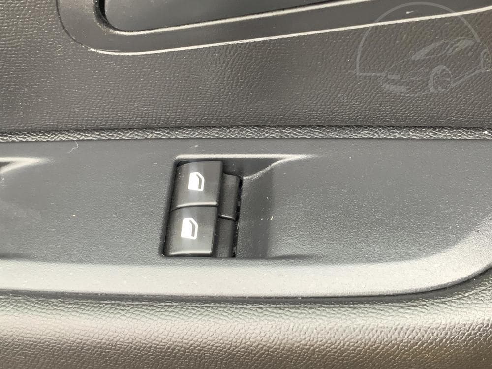 2021 Peugeot 208 - 18