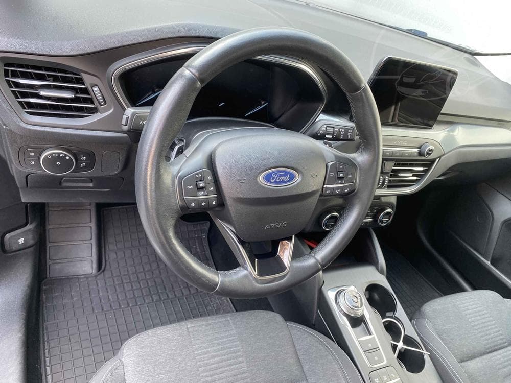 2019 Ford FOCUS - 12