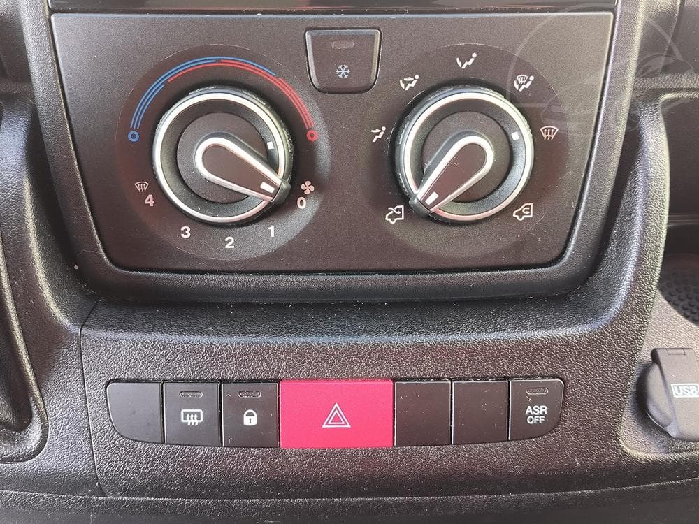 2021 Citroen Jumper - 16