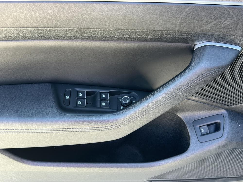 2019 Volkswagen PASSAT - 12