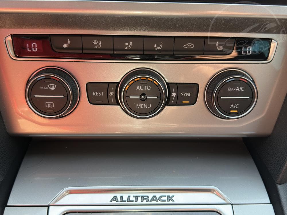 2019 Volkswagen PASSAT - 15