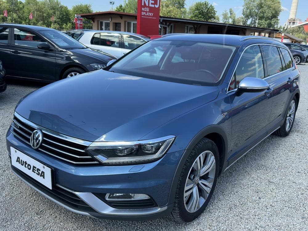 2019 Volkswagen PASSAT - 3