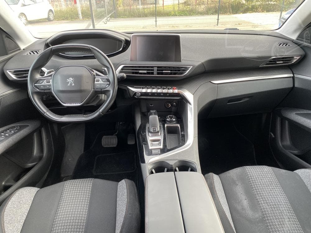 2018 Peugeot 3008 - 15