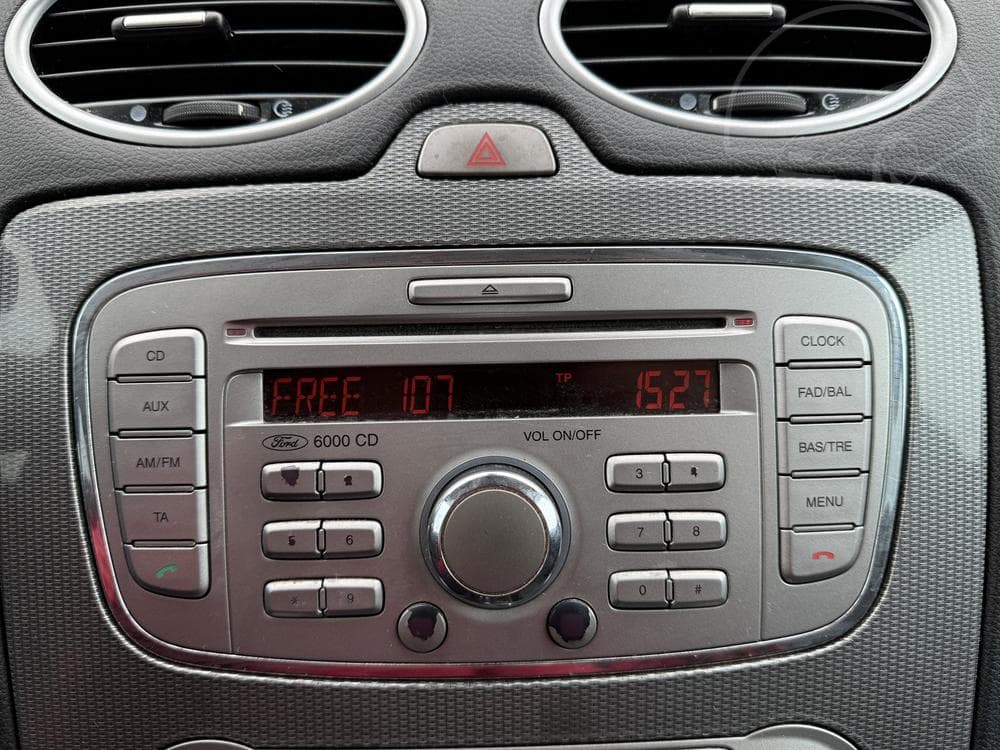 2008 Ford FOCUS - 12