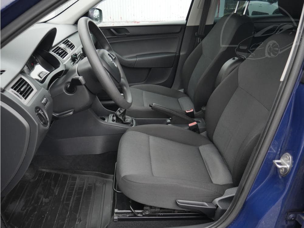 2013 Škoda RAPID - 9