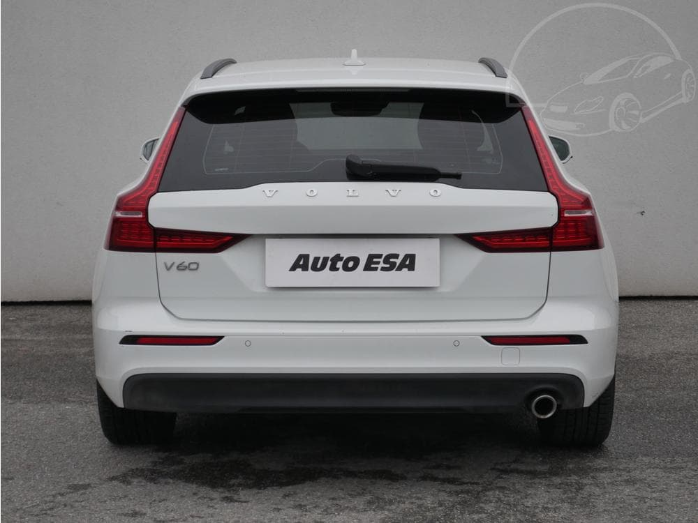 2018 Volvo V60 - 13