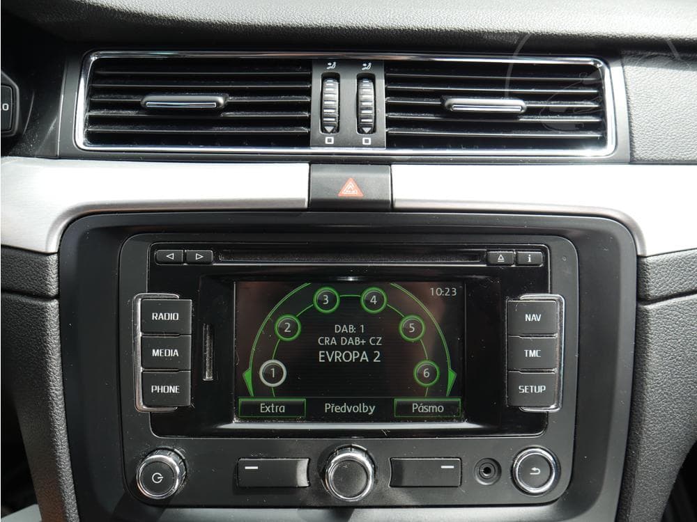 2015 Škoda SUPERB - 16