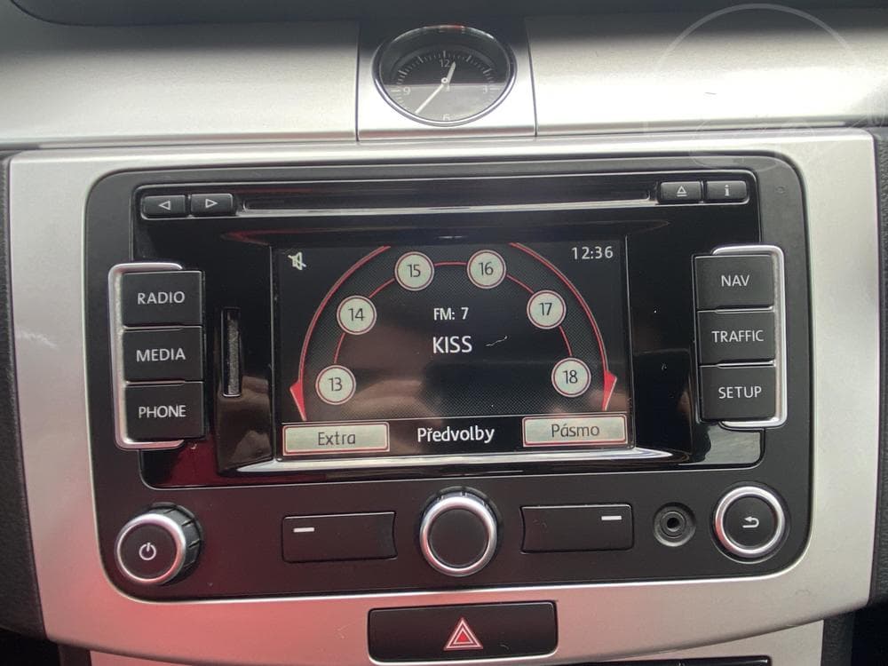 2013 Volkswagen PASSAT - 14