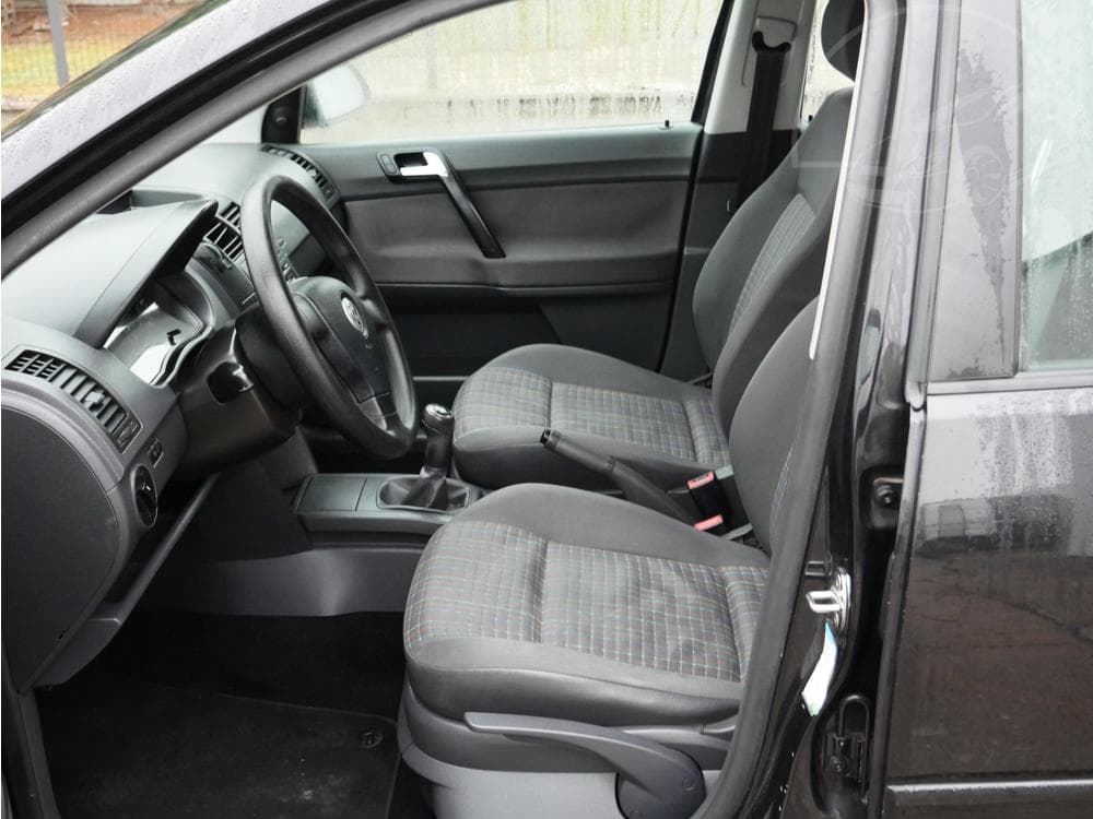 2008 Volkswagen POLO - 9