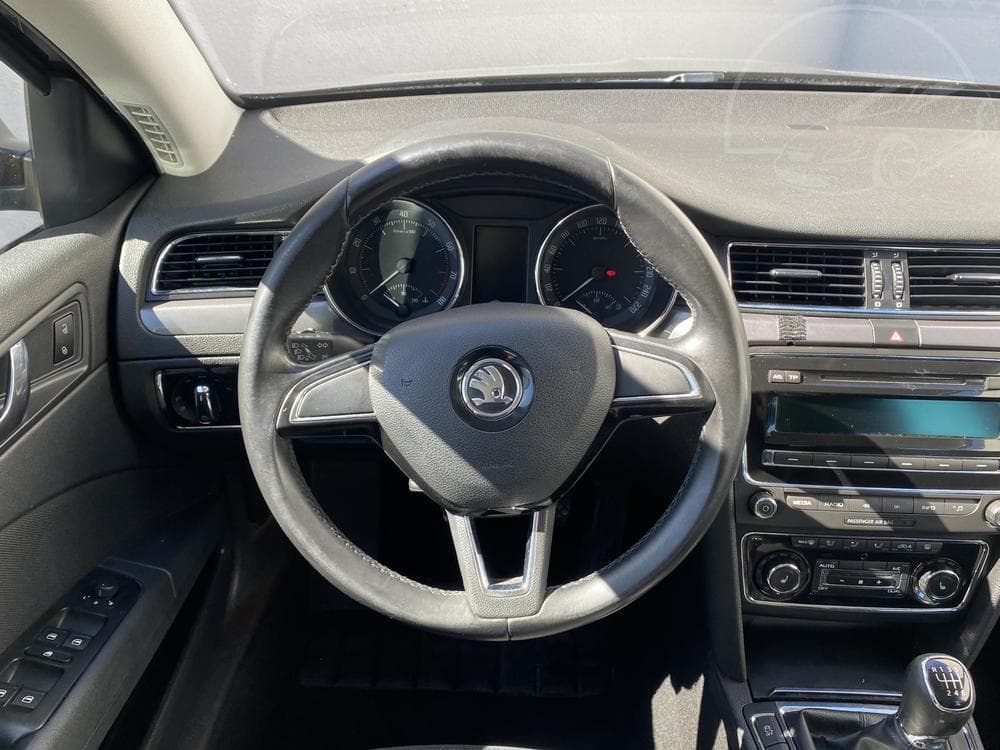 2014 Škoda SUPERB - 31