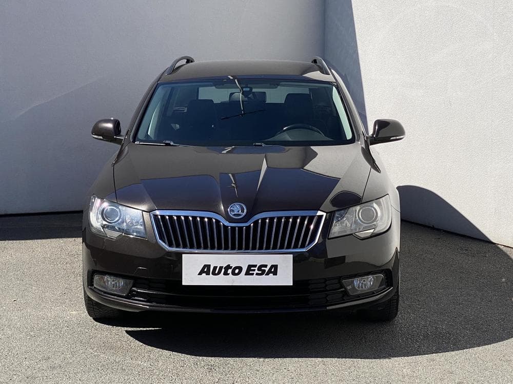 2014 Škoda SUPERB - 4