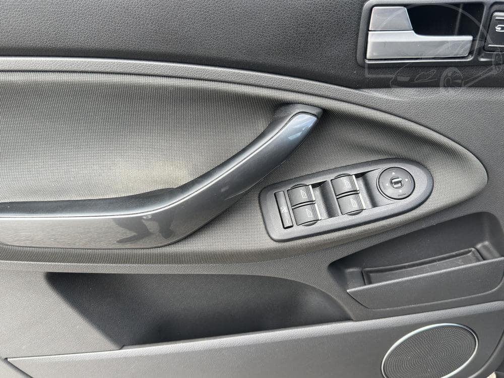 2009 Ford KUGA - 21