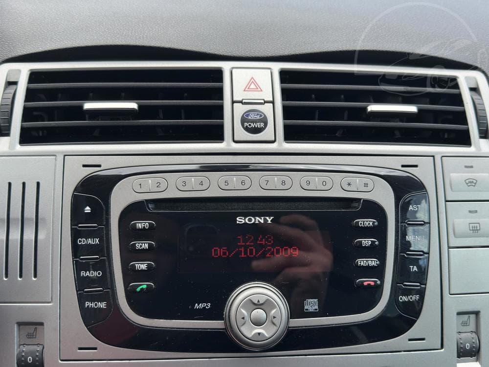 2009 Ford KUGA - 27