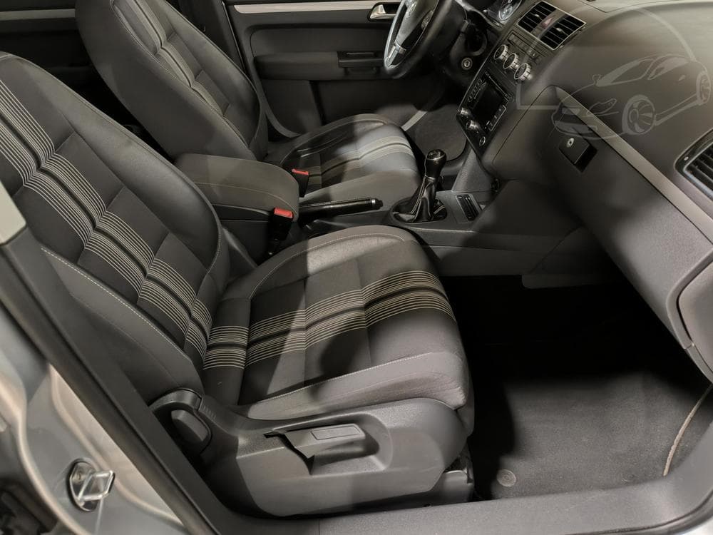 2012 Volkswagen Touran - 12