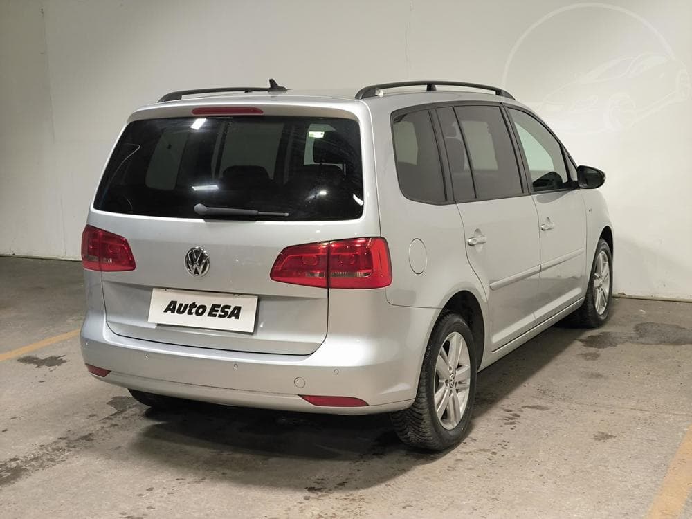 2012 Volkswagen Touran - 6
