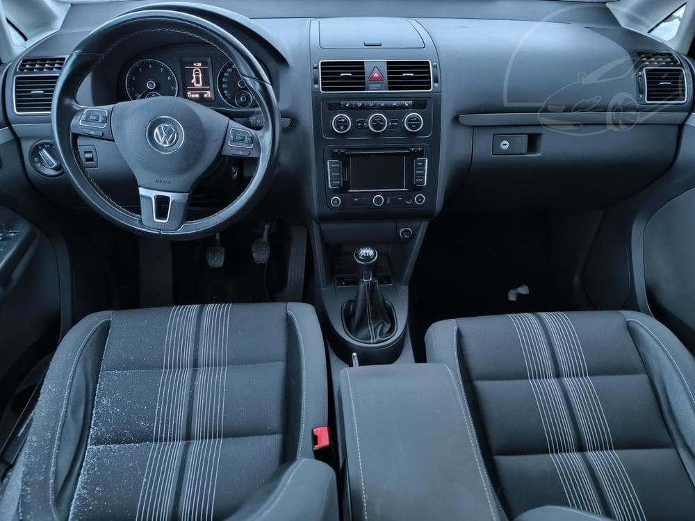 2012 Volkswagen Touran - 8